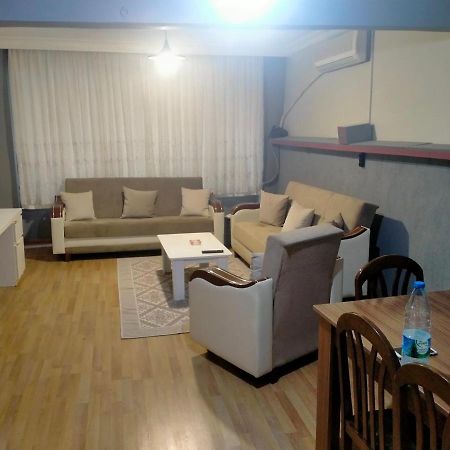 2 Bedrooms Central Area Located Appartment 1Floor Istanbul Exterior photo