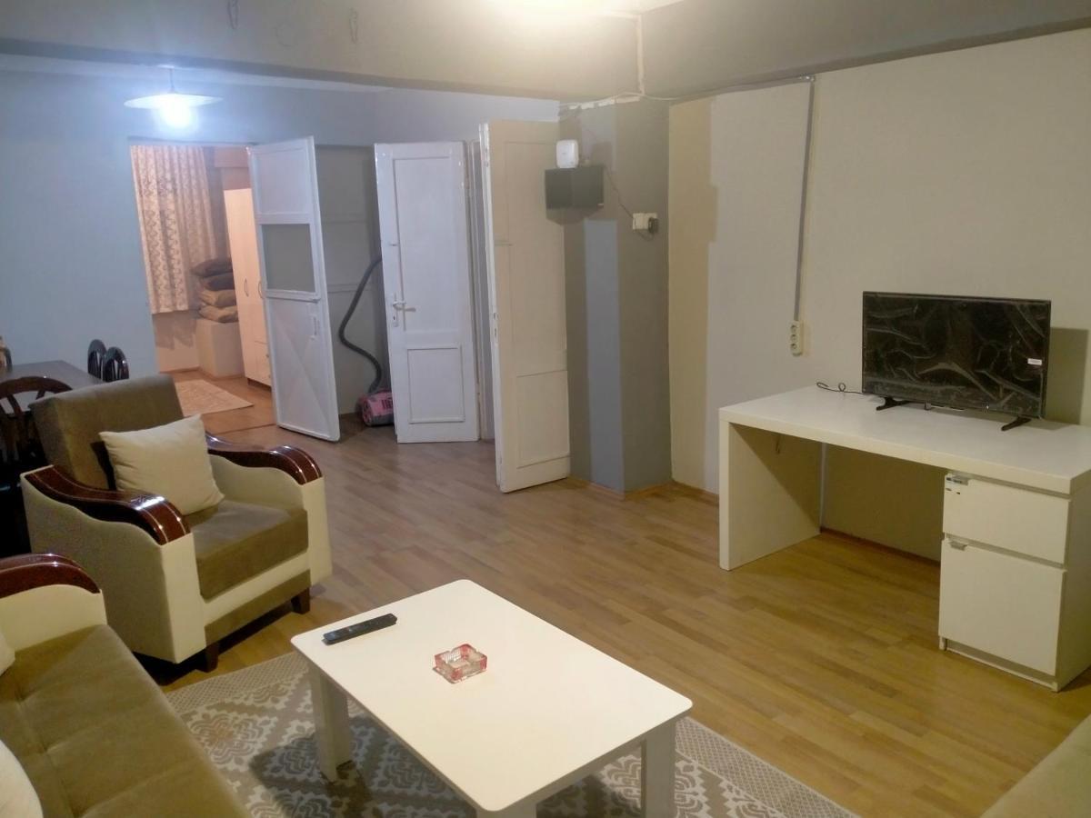 2 Bedrooms Central Area Located Appartment 1Floor Istanbul Exterior photo